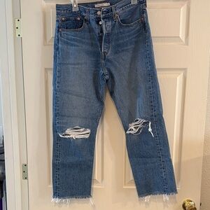 listing-status-banner